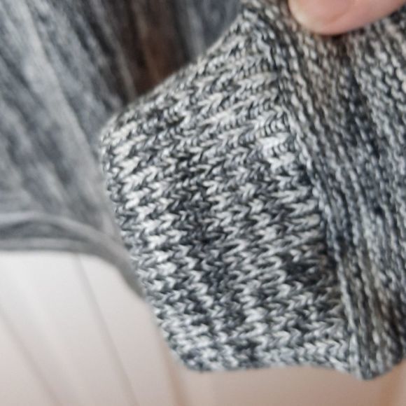 American Eagle Vintage sweater with hood, small - Picture 6 of 9